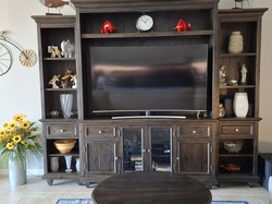 HAVERTY'S ENTERTAINMEN CENTER